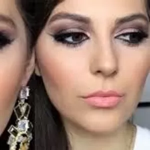 Курс макияж smoky-eyes в учебном центре Нота Бене